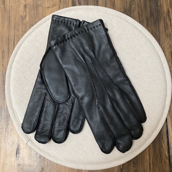 Men’s Leather Gloves - Picture 2 of 5